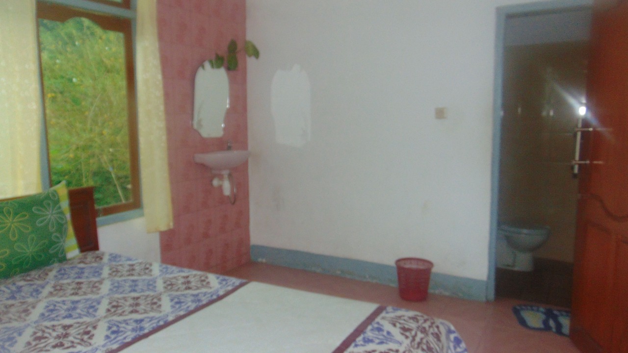 Photo of Bedroom in Moni