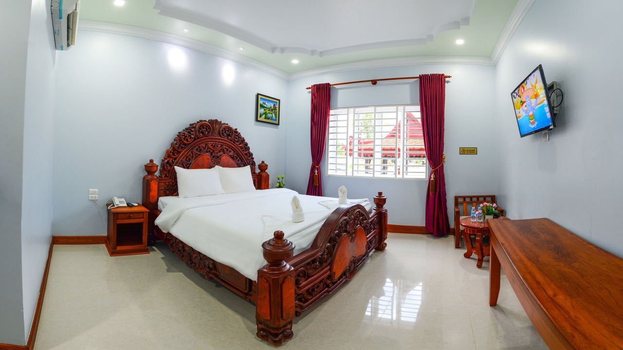 Photo of Bedroom in Moung Ruessei