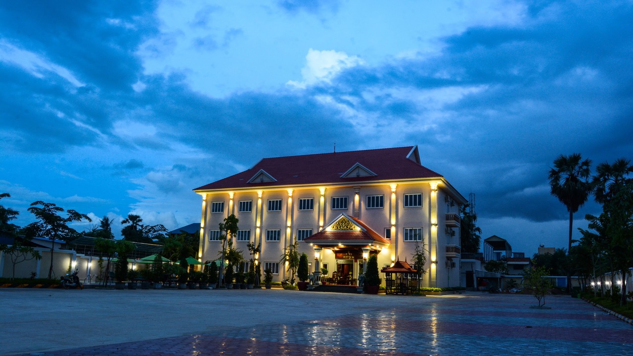 Photo of Outdoor in Moung Ruessei