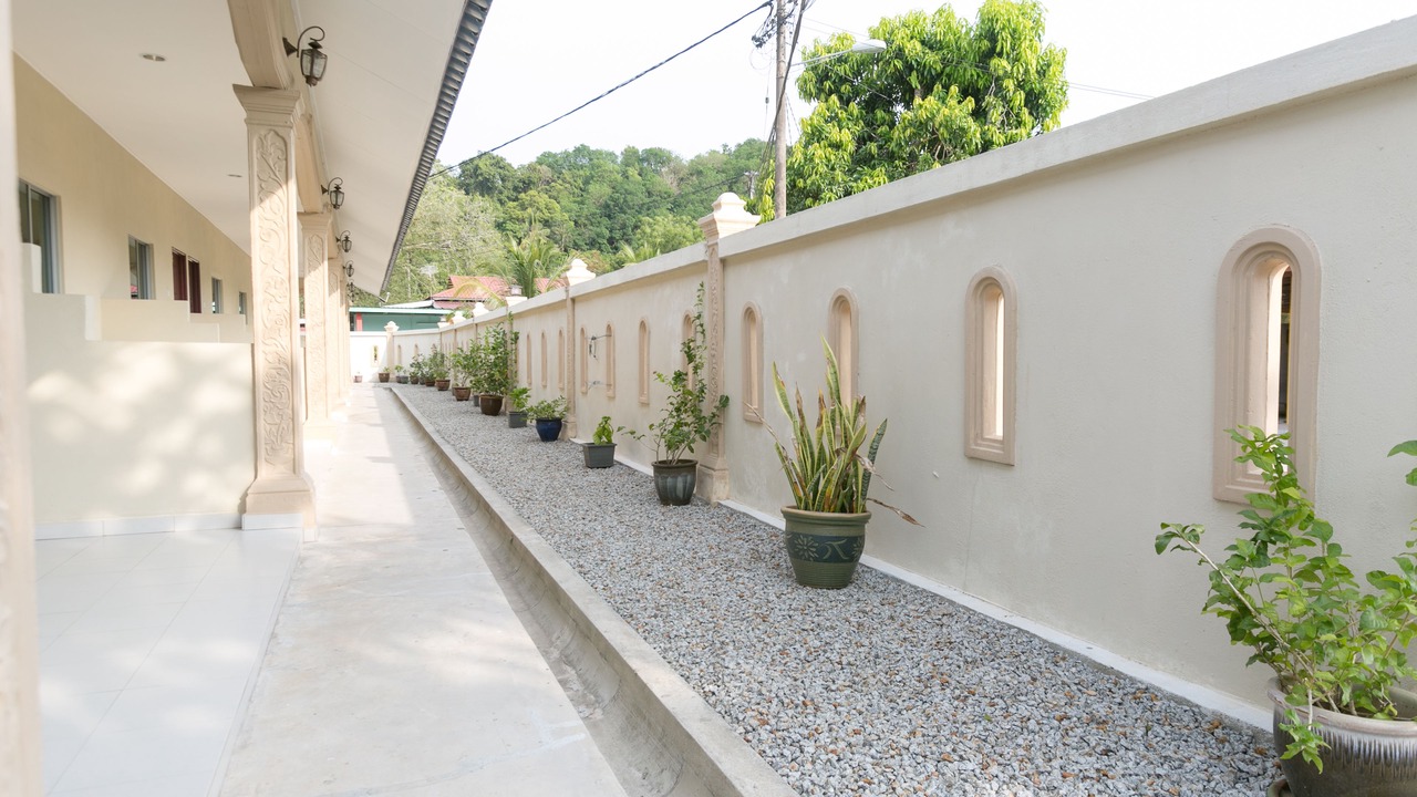 Photo of Patio Balcony in Kampung Kedawang