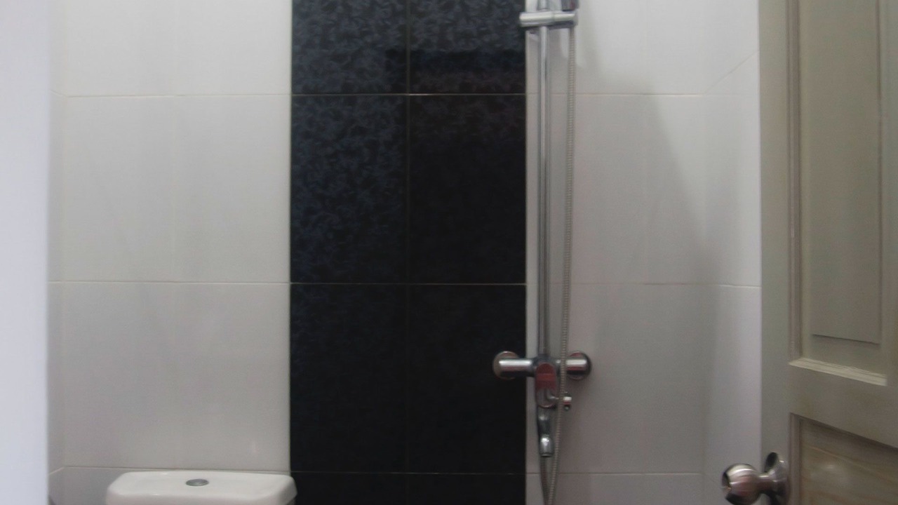 Photo of Bathroom in Central Yogyakarta