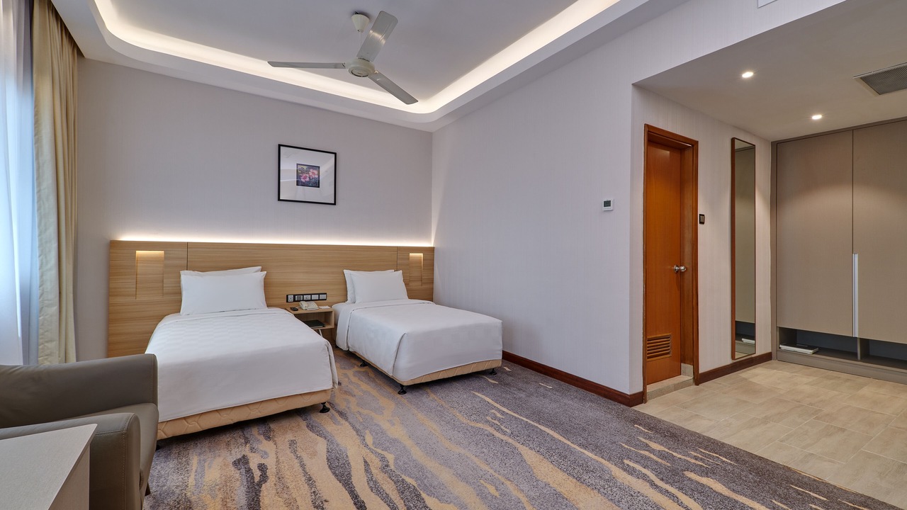 Photo of Bedroom in Mid Valley City