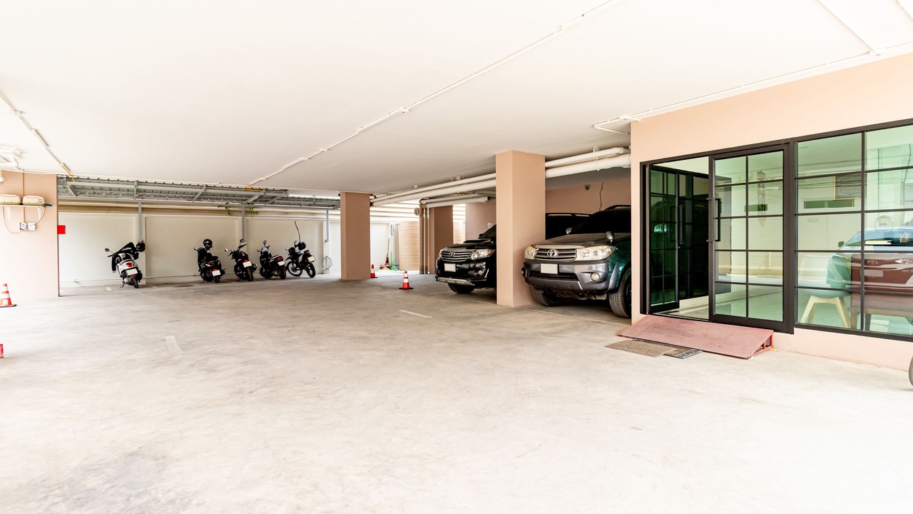 Photo of Others in Bang Phlat
