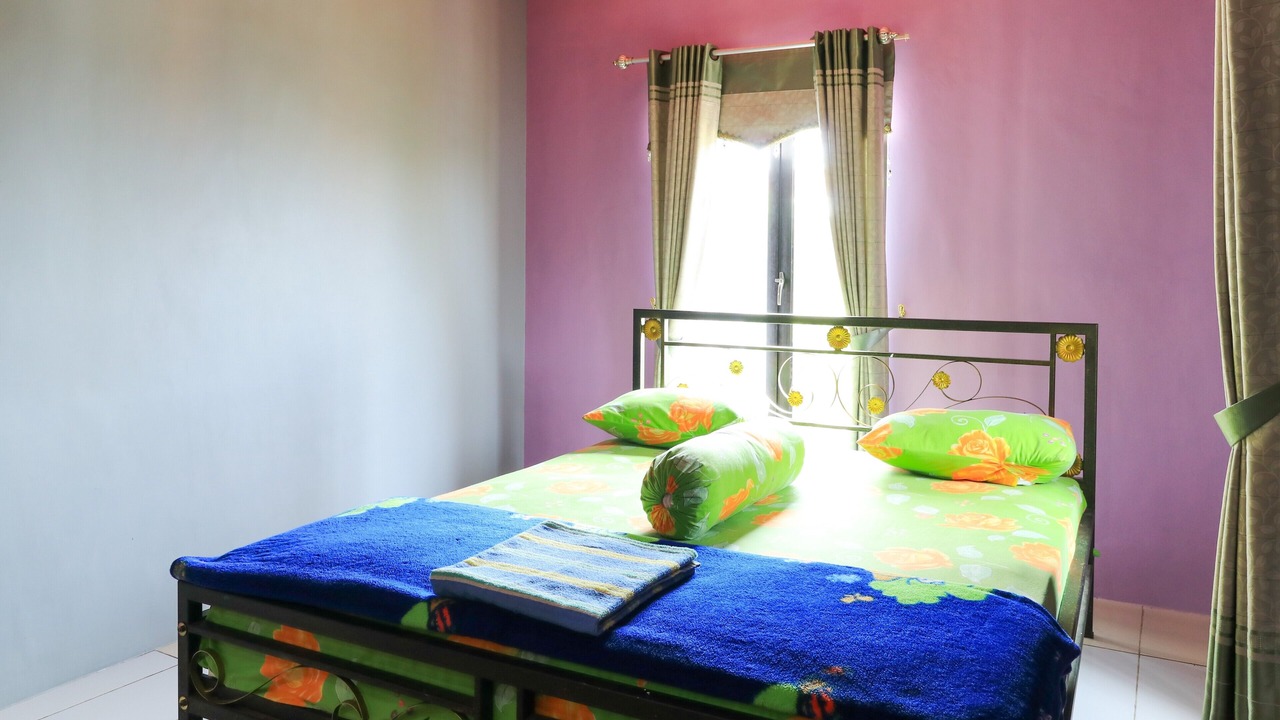 Photo of Bedroom in Tretes