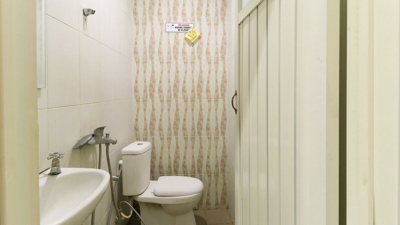 Photo of Bathroom in Surabaya
