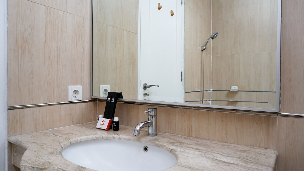 Photo of Bathroom in Senayan