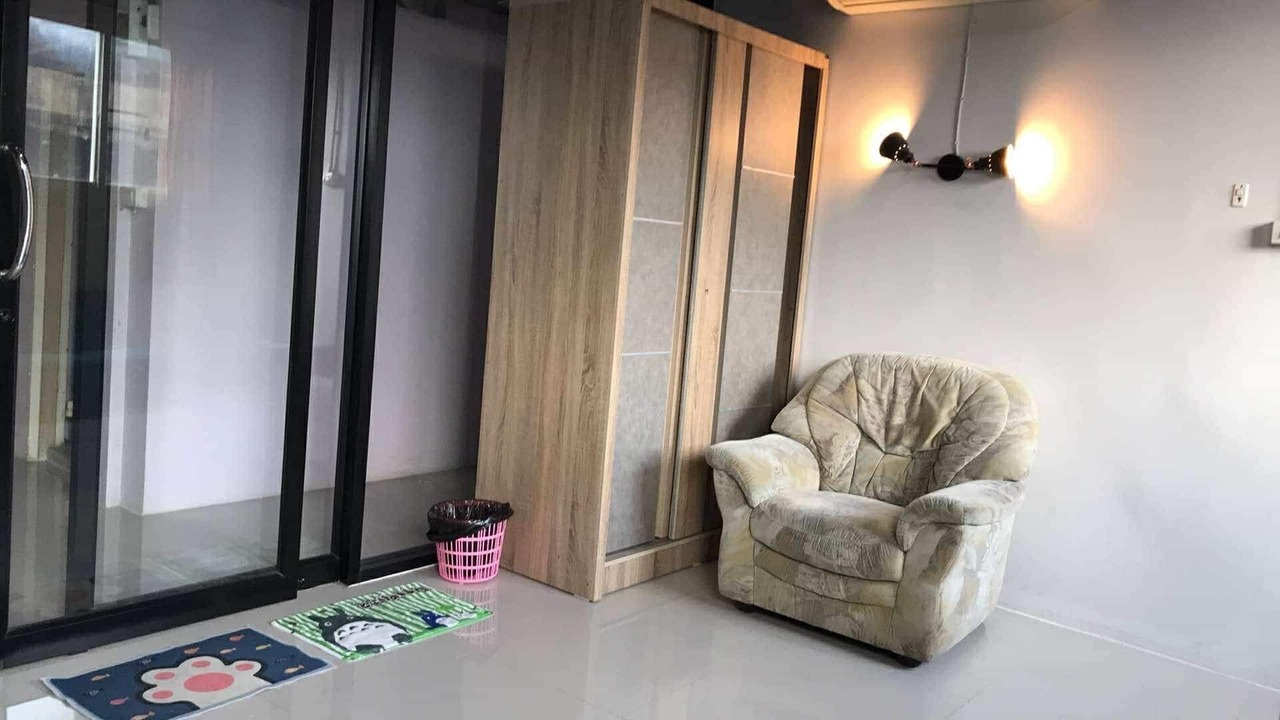 Photo of Bedroom in Pom Prap