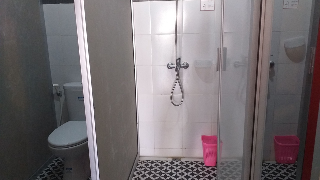Photo of Bathroom in Wirobrajan