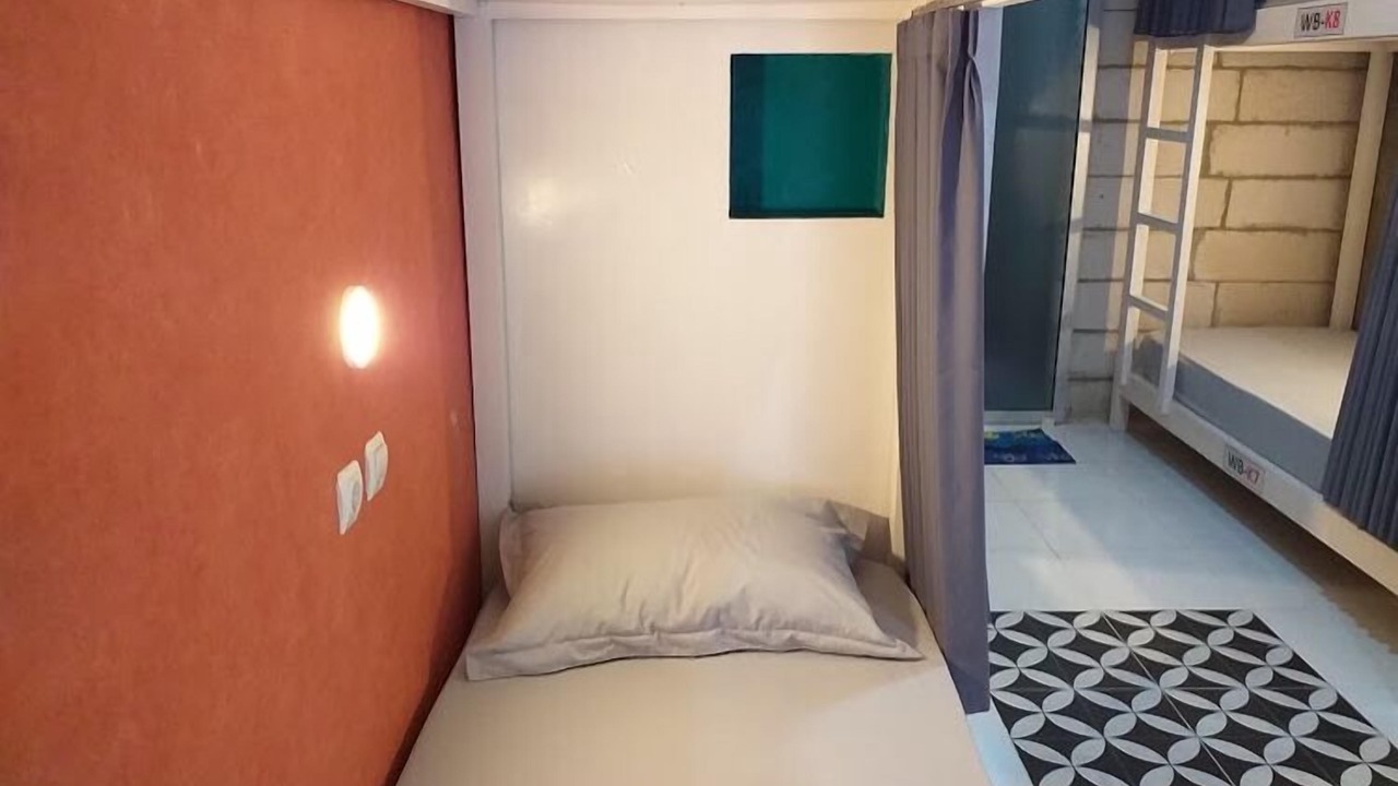 Photo of Bedroom in Wirobrajan