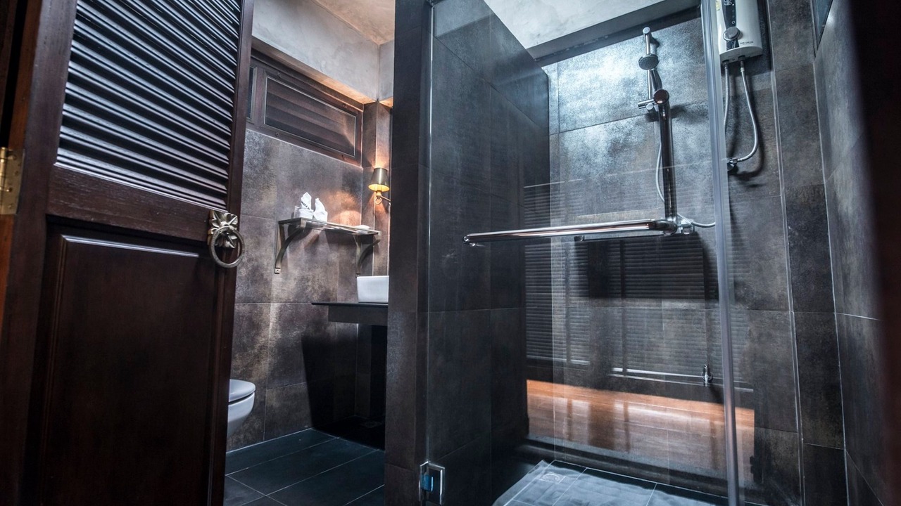Photo of Bathroom in Pak Nam Pran