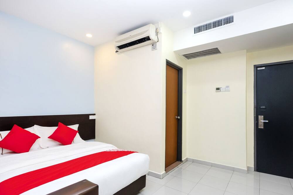 Photo of Bedroom in Setia Tropika