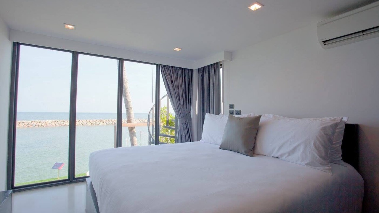 Photo of Bedroom in Laem Phak Bia