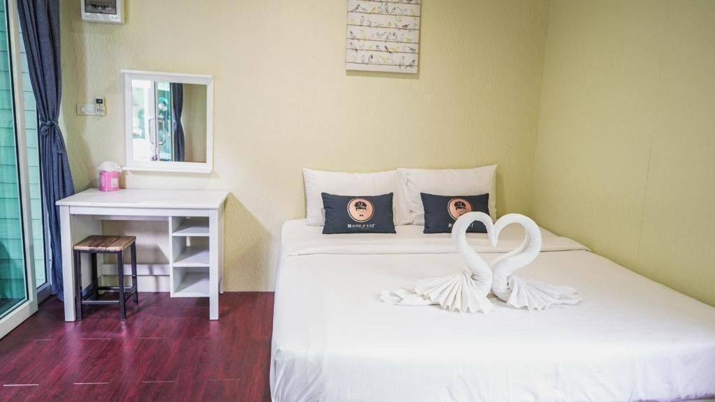 Photo of Bedroom in Amphawa