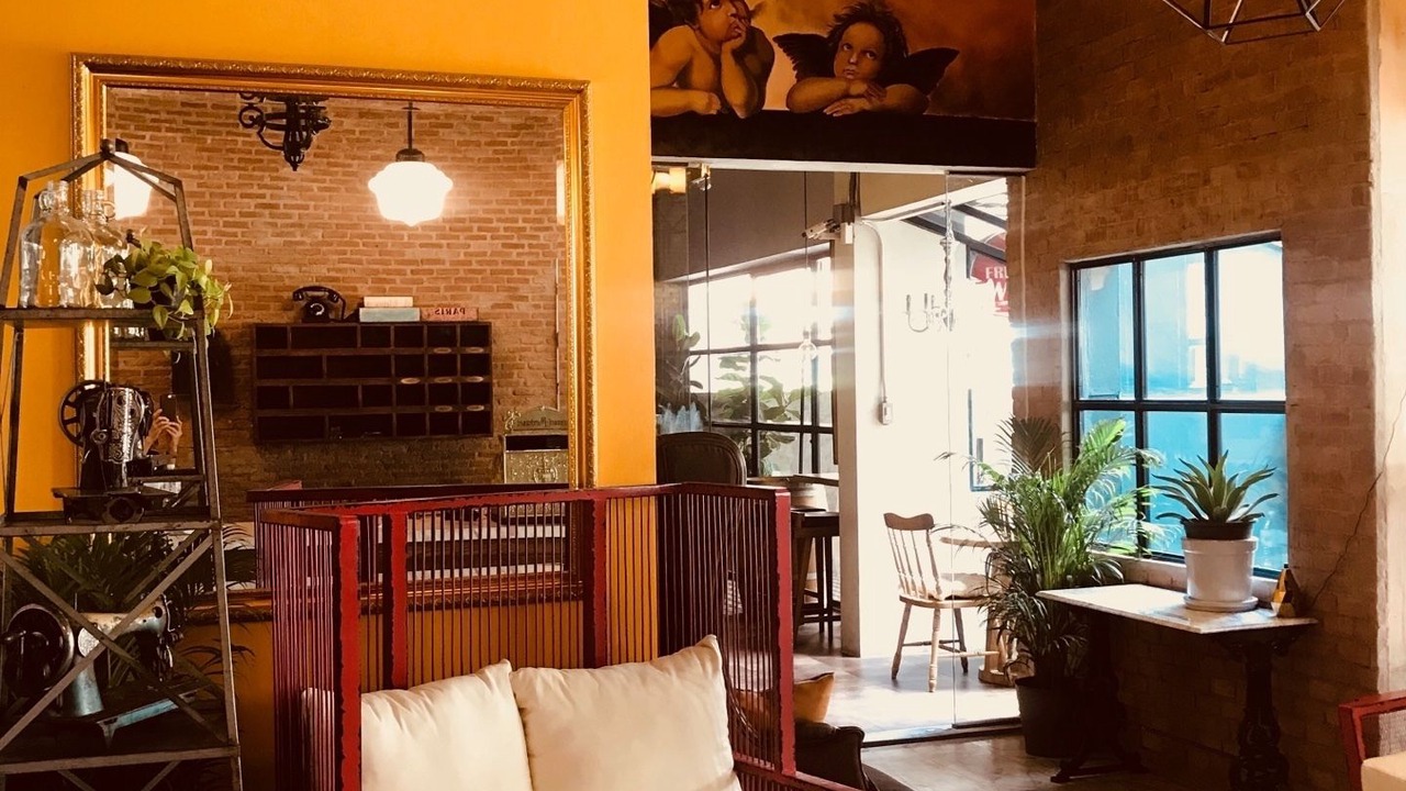 Photo of Others in Samsen Nai
