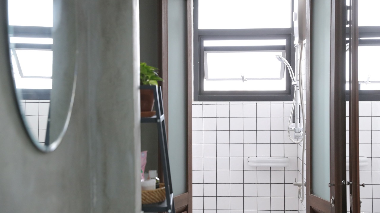 Photo of Bathroom in Thung Maha Mek