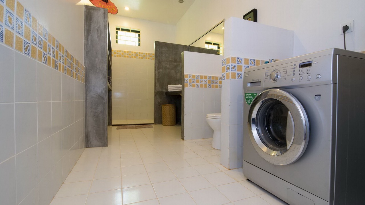 Photo of Bathroom in Sangkat Sla Kram