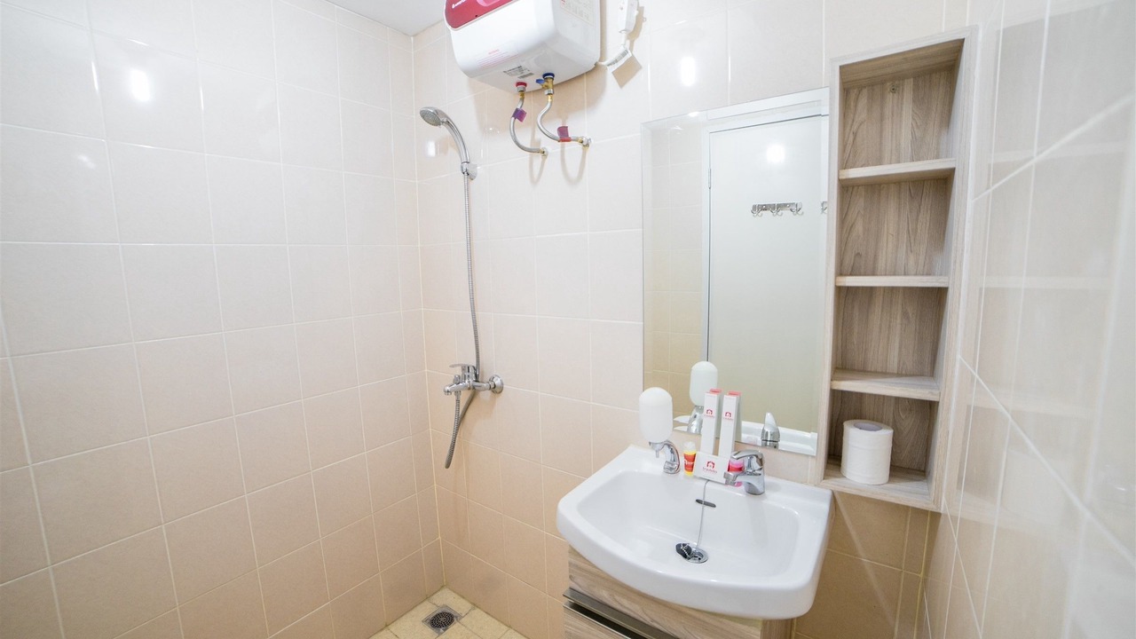 Photo of Bathroom in Hegarmanah
