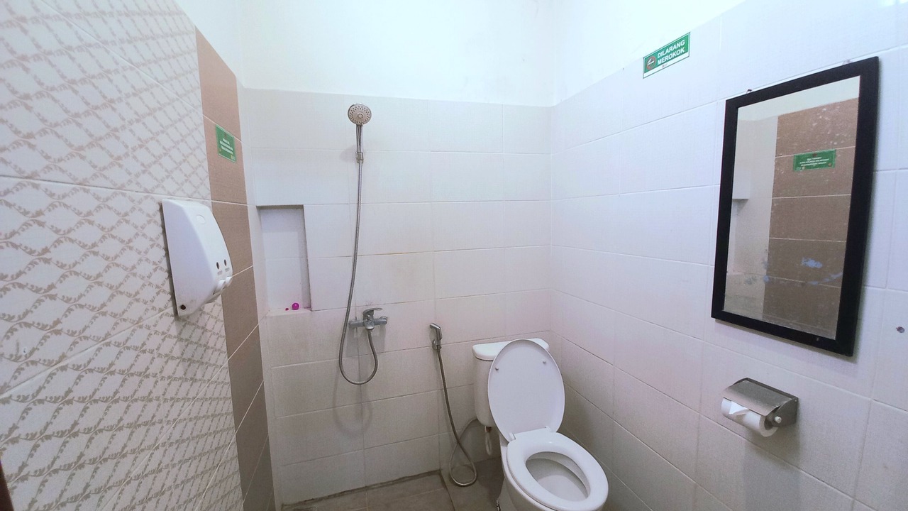 Photo of Bathroom in Central Yogyakarta