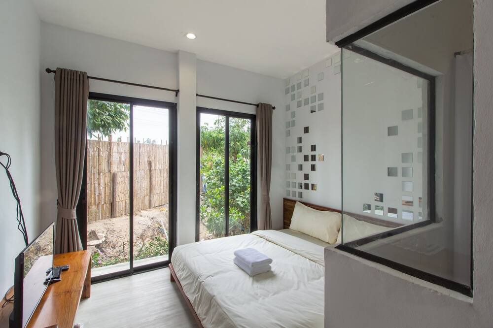 Photo of Bedroom in Ko Kood