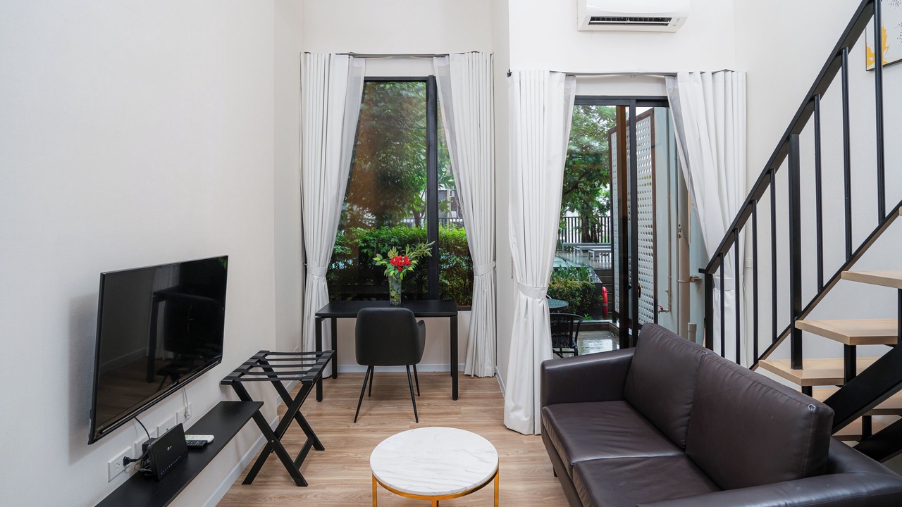 Photo of Bedroom in Khanna Yao