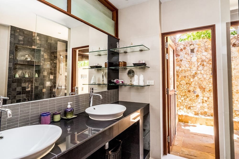 Photo of Bathroom in Choeng Mon