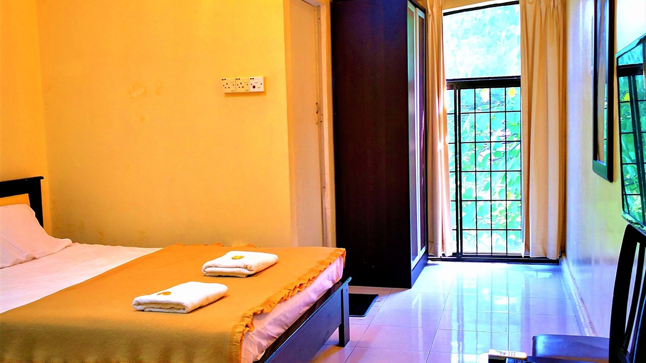 Photo of Bedroom in Batu Ferringhi