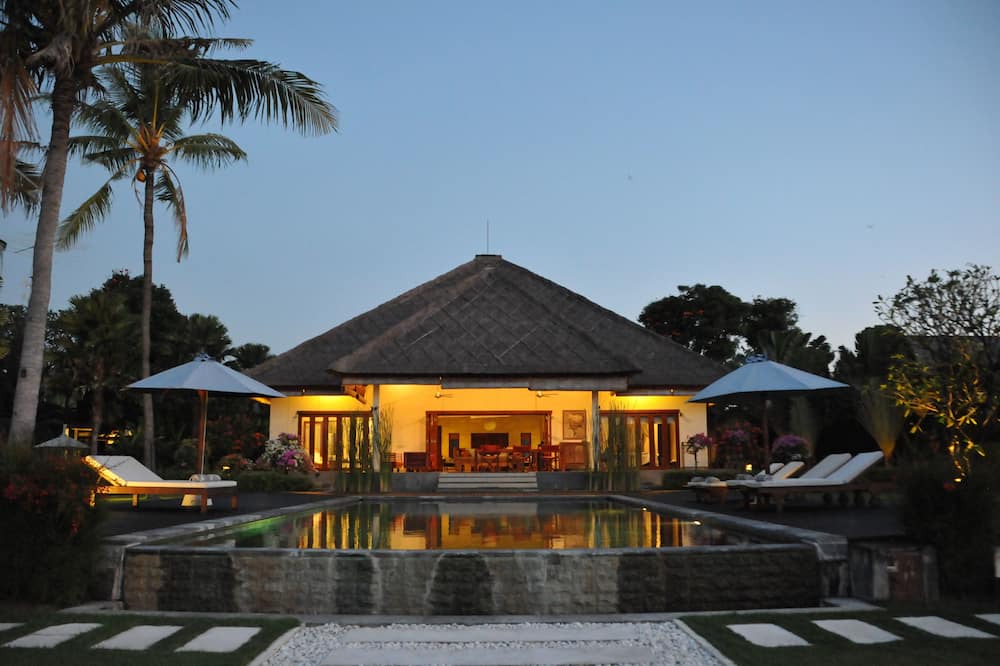 Photo of Outdoor in Dencarik