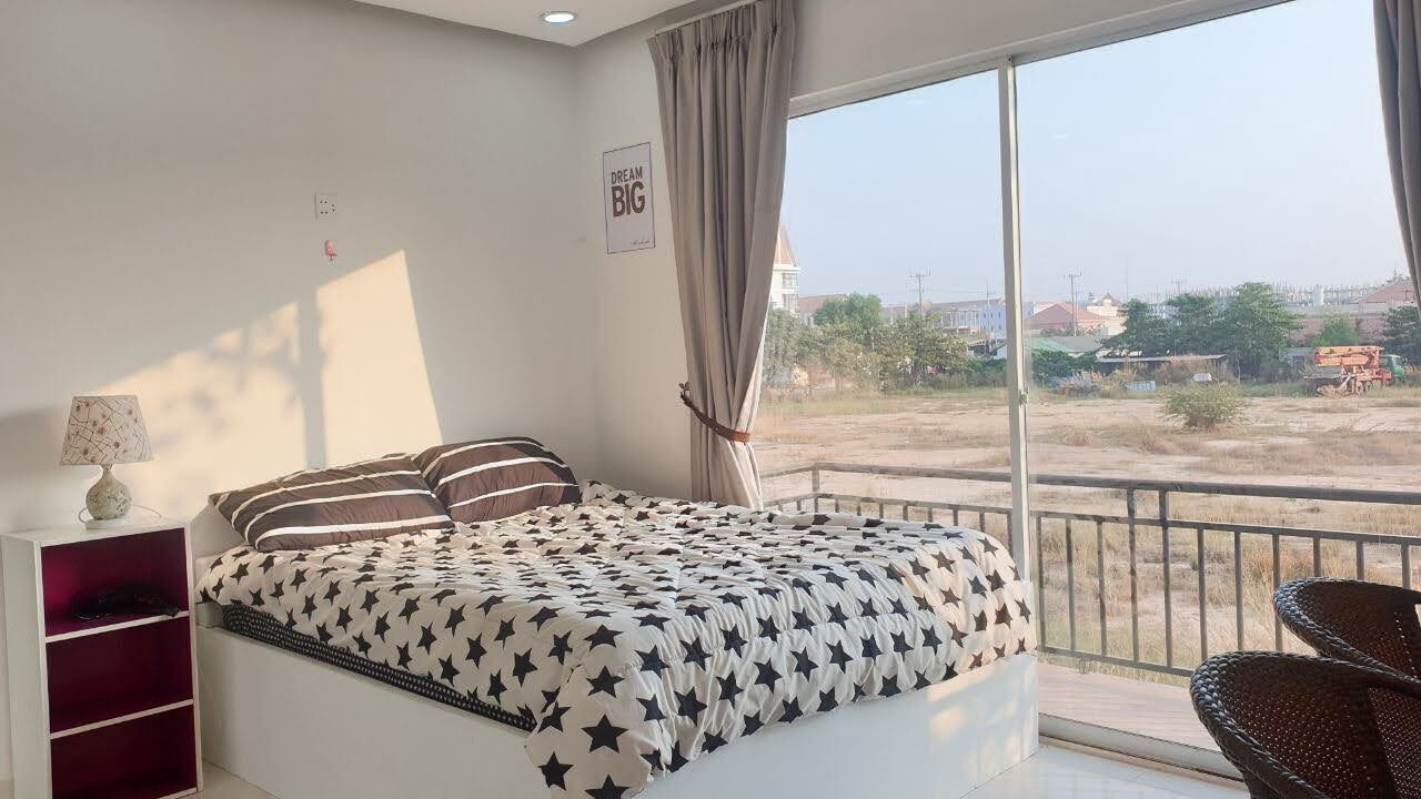 Photo of Bedroom in Sangkat Sla Kram