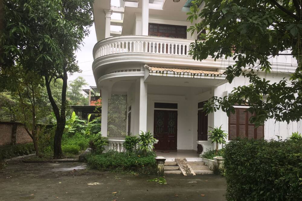 Photo of Others in Hue