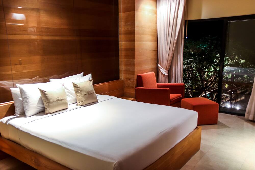 Photo of Bedroom in Khanong Phra
