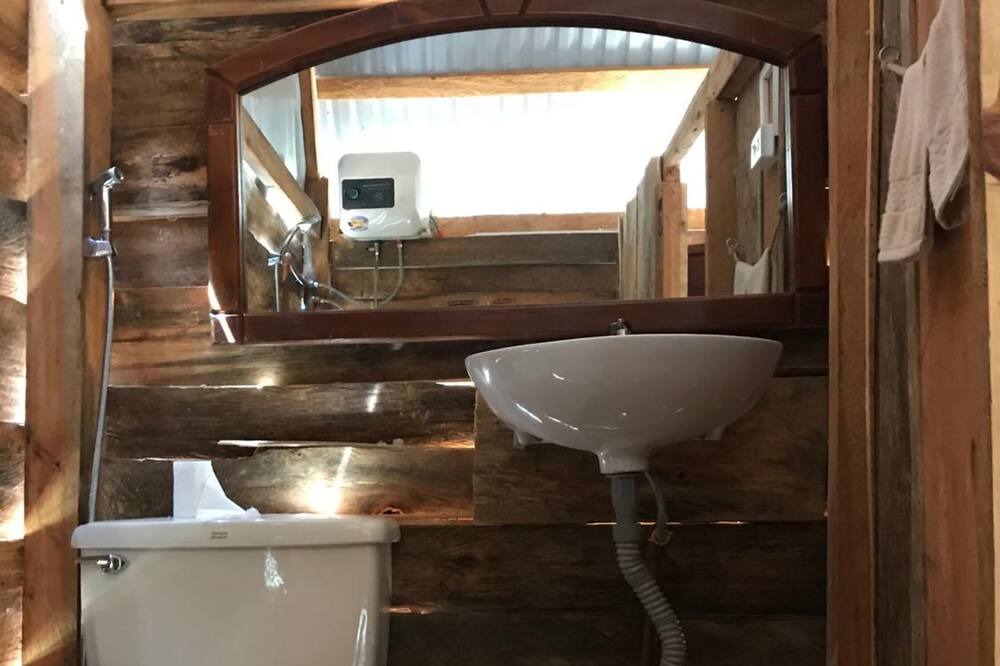 Photo of Bathroom in Lac Duong