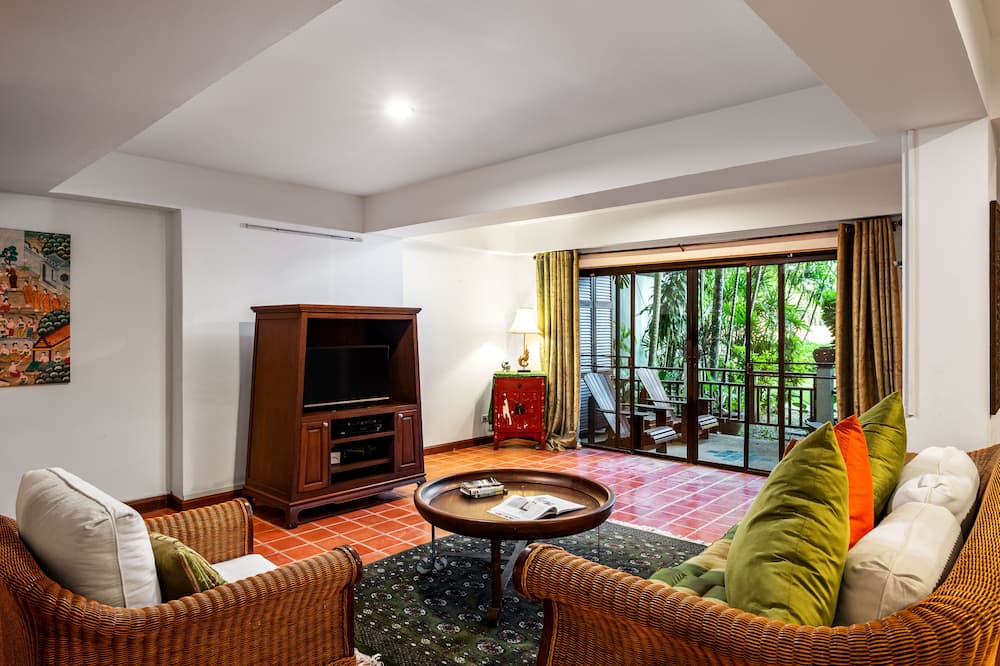Photo of Livingroom in Nai Harn