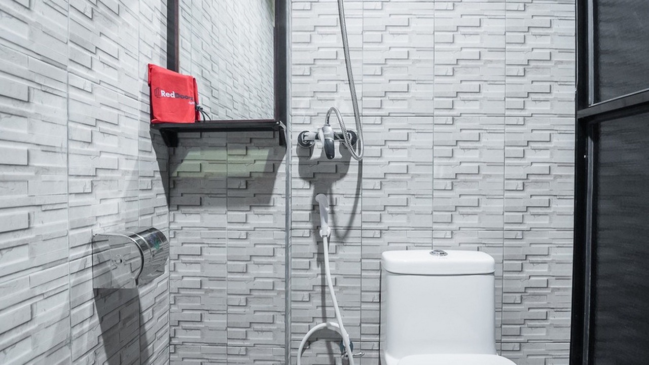 Photo of Bathroom in Tanjung Uncang