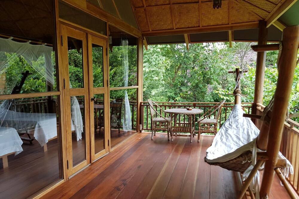Photo of Patio Balcony in Pathouphone