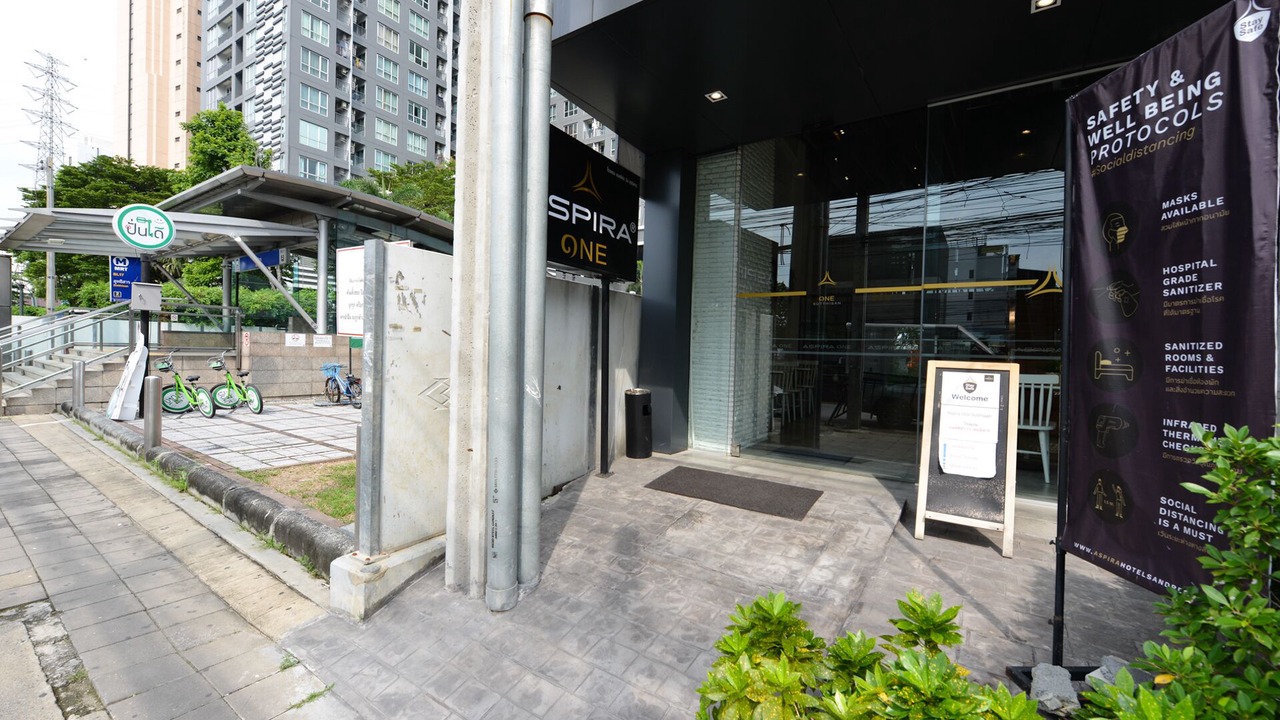 Photo of Outdoor in Samsen Nok