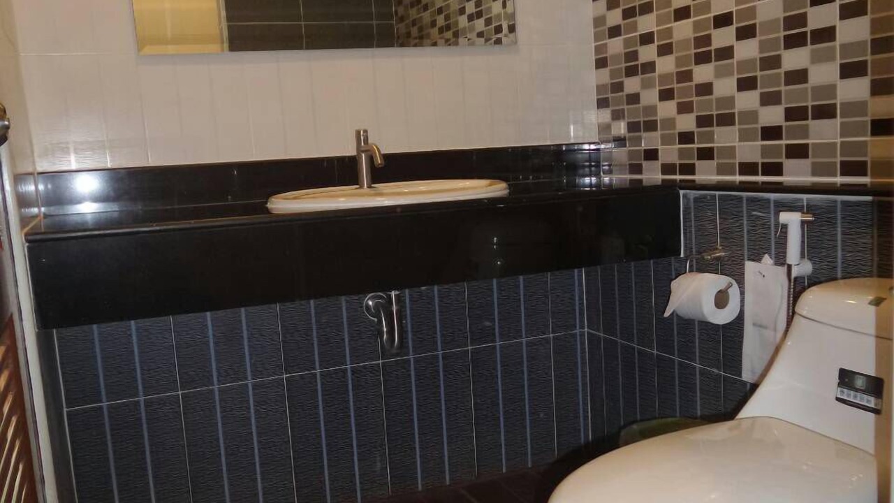 Photo of Bathroom in Map Yang Phon