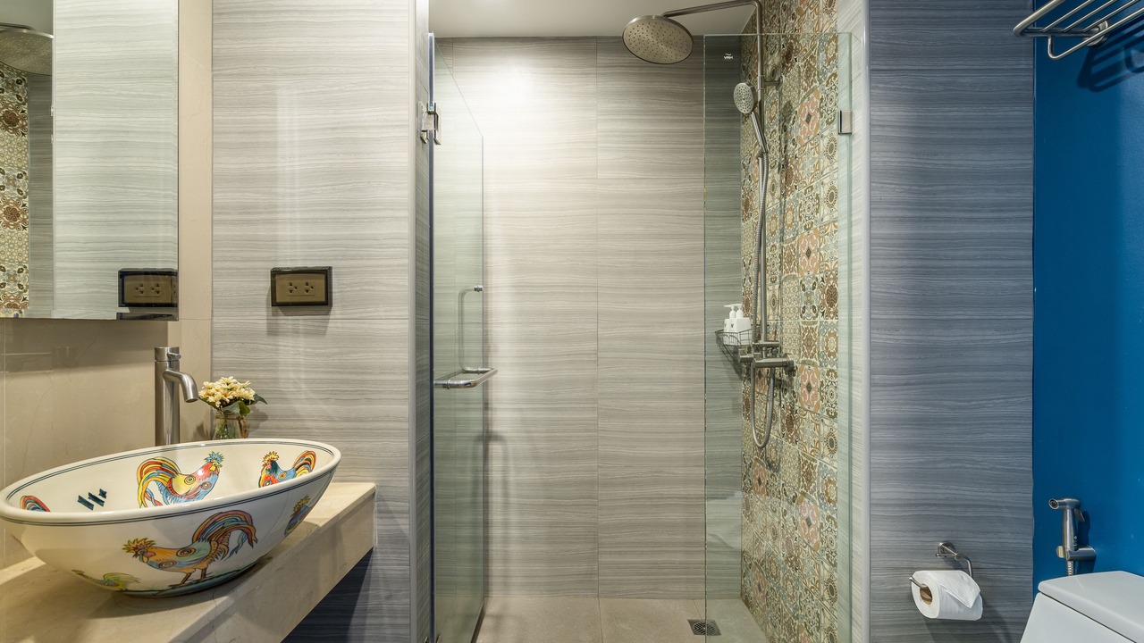 Photo of Bathroom in Bang Lamphu Lang