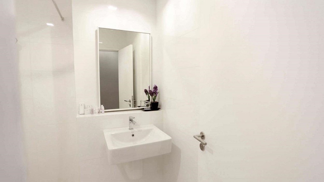Photo of Bathroom in Don Muang