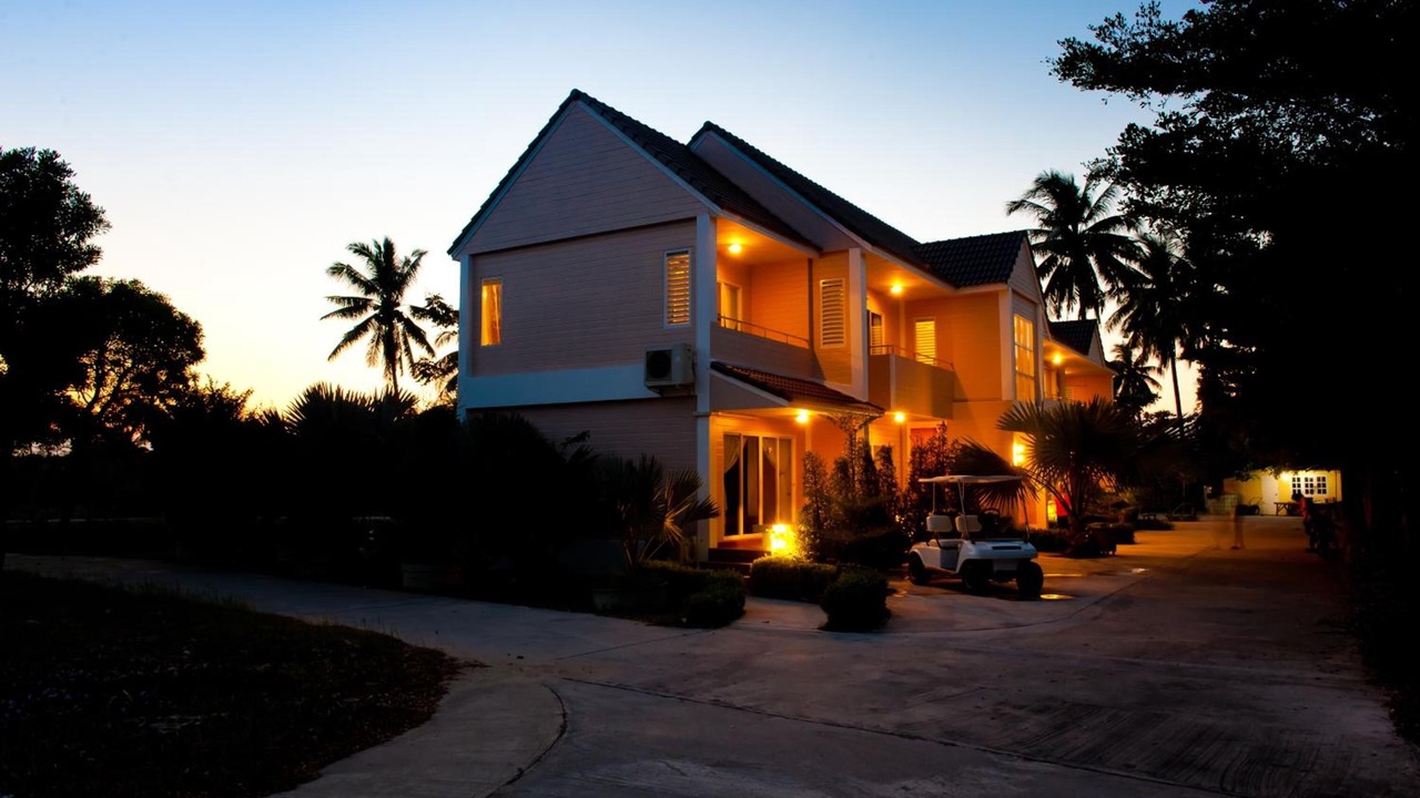 Photo of Buildings in Suphan Buri