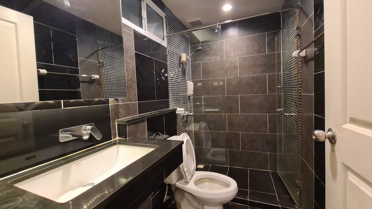 Photo of Bathroom in Khao Takiab