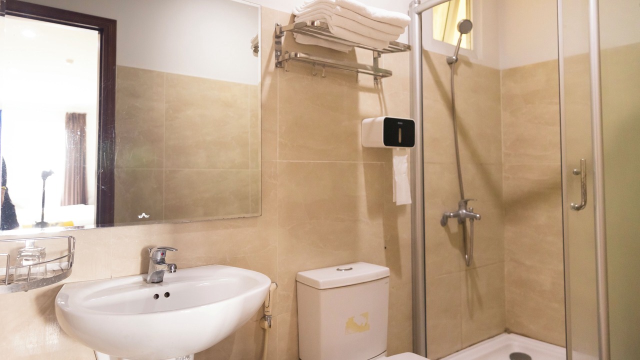 Photo of Bathroom in District 12