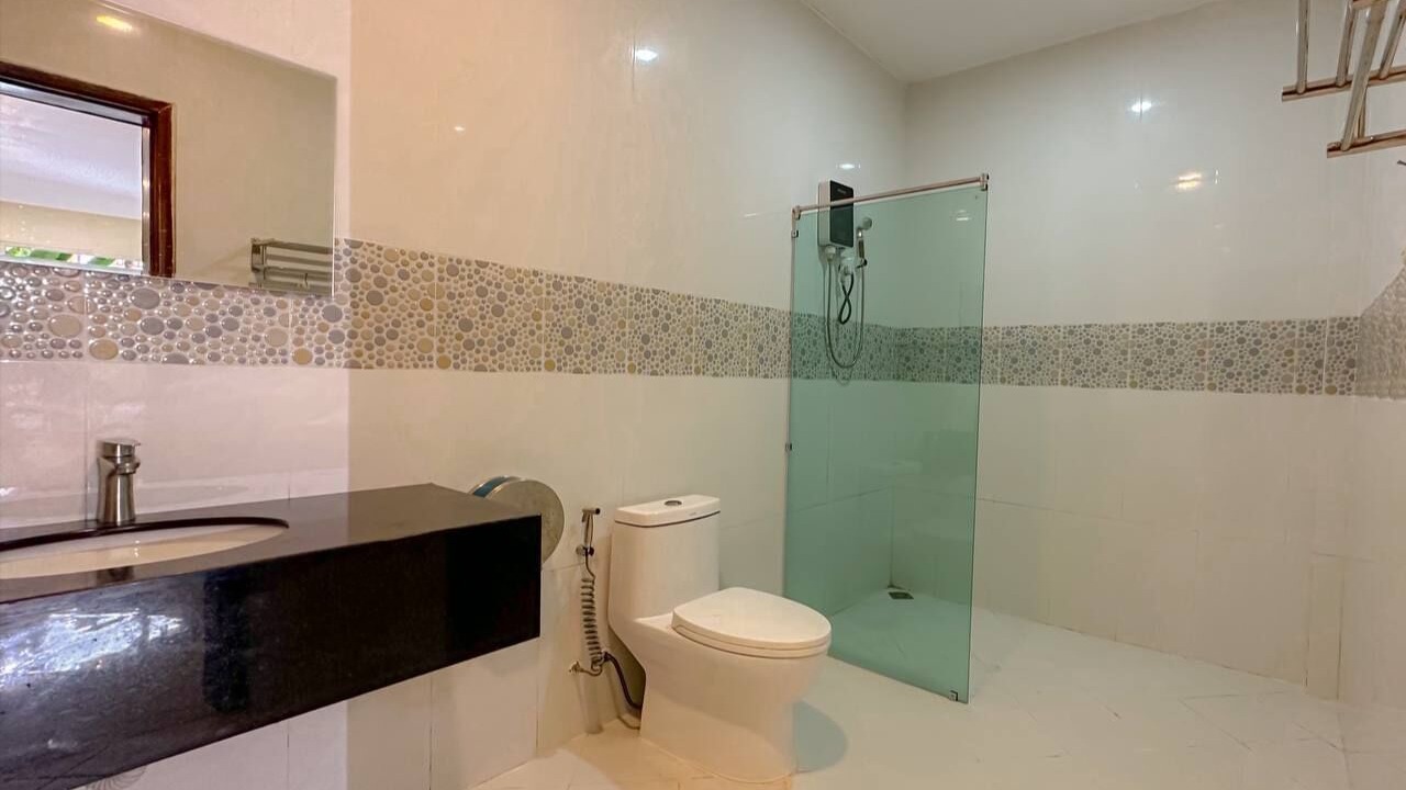 Photo of Bathroom in Krong Kaeb