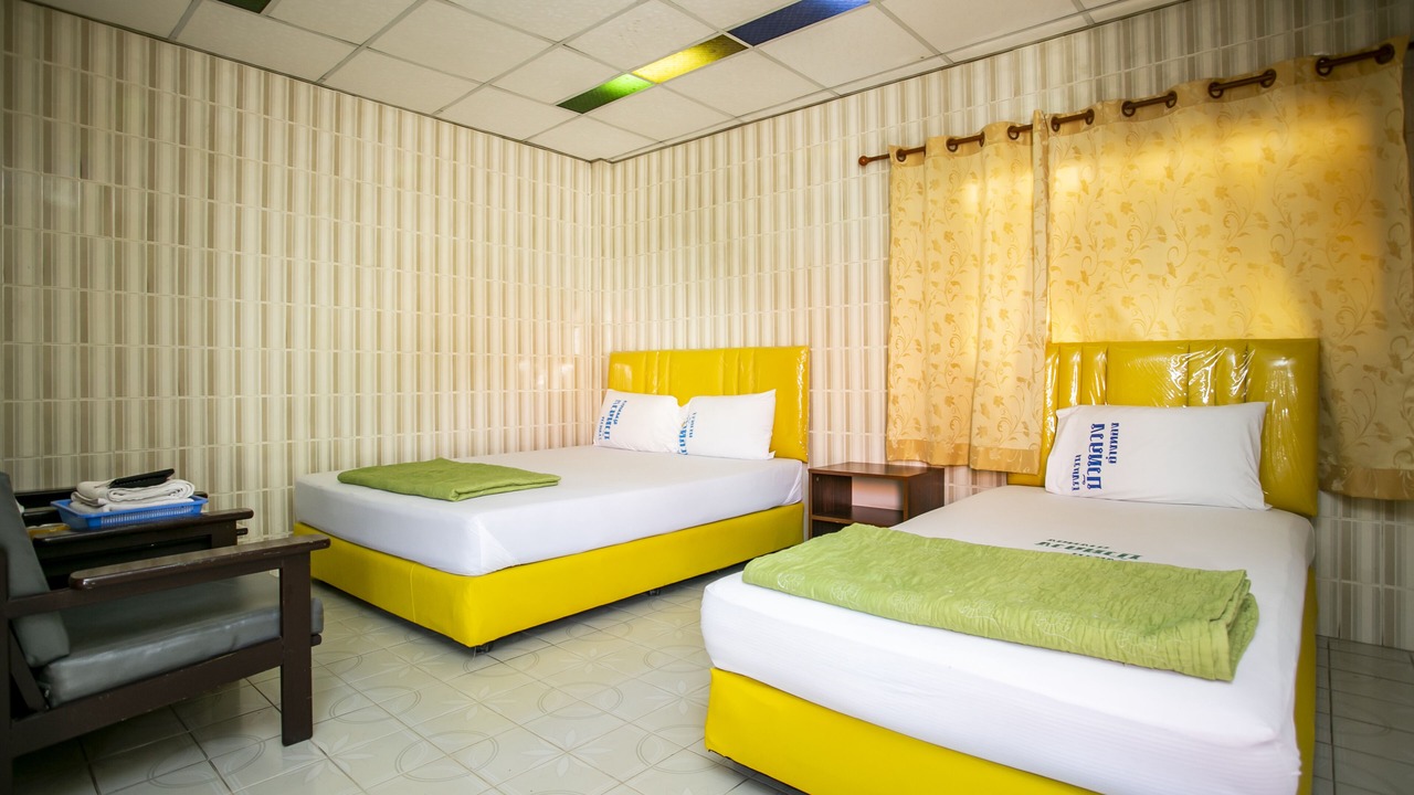 Photo of Bedroom in Ang Thong