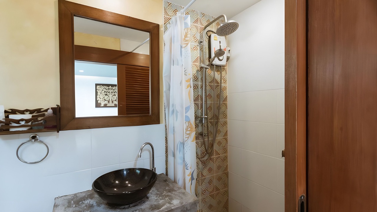 Photo of Bathroom in Thapae