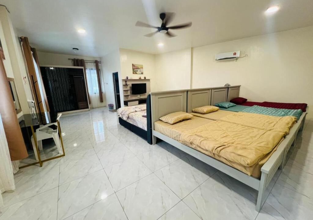 Photo of Bedroom in Lundu