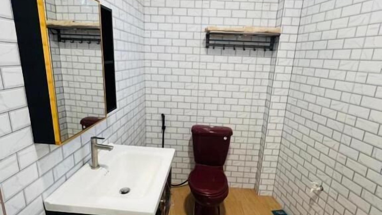 Photo of Bathroom in Lundu