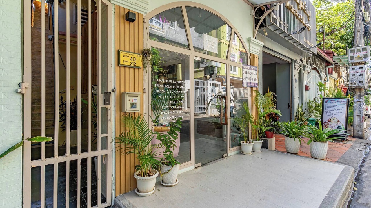 Photo of Patio Balcony in Chamkar Mon