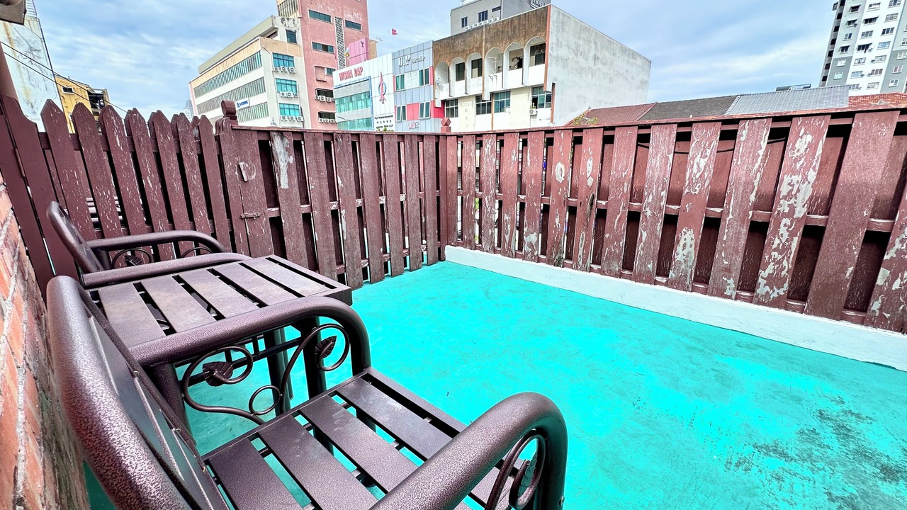 Photo of Patio Balcony in Downtown George Town