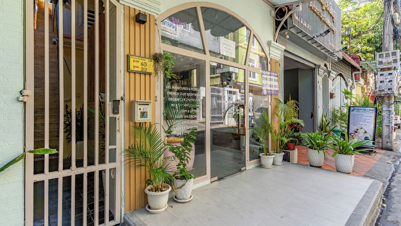 Photo of Patio Balcony in Chamkar Mon
