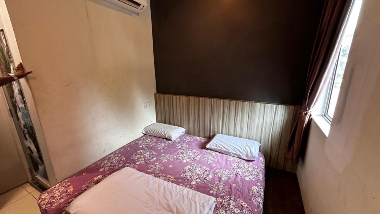 Photo of Bedroom in Bukit Bakri